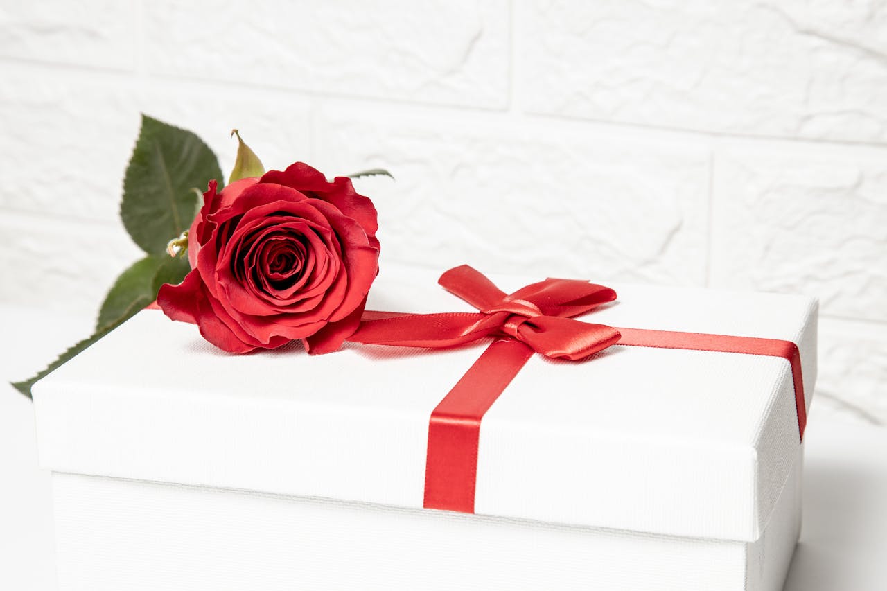 Best Gift Card for a Birthday in 2026 - CASUALIST